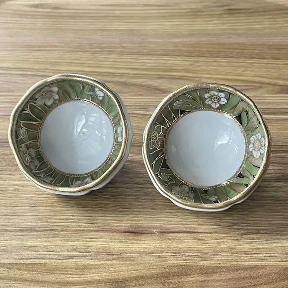 Vintage Nippon Japan Hand Painted Two Footed Small Bowls. lot of 2 - Picture 10 of 16